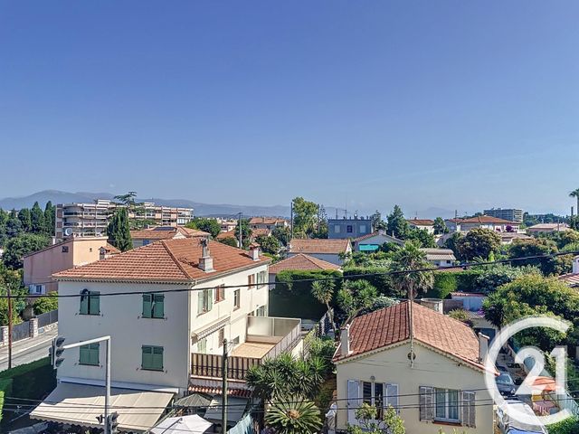 Appartement T2 à vendre - 2 pièces - 43.4 m2 - ANTIBES - 06 - PROVENCE-ALPES-COTE-D-AZUR - Century 21 Liberté